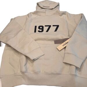 Fear of God Essentials 1977 Unisex Pullover Hoodie Color Wheat Size Small